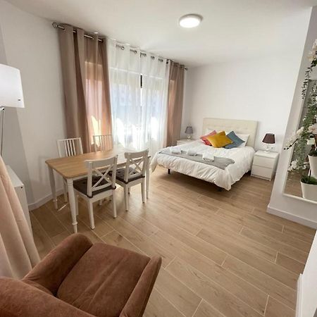 Resitur 414 Apartment Sevilla Bagian luar foto
