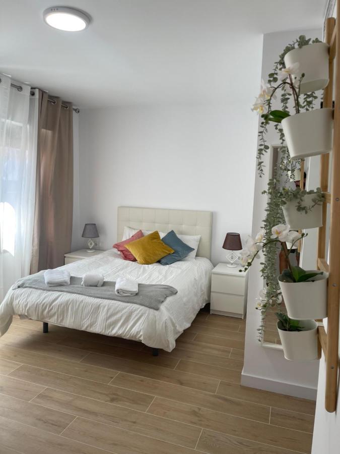 Resitur 414 Apartment Sevilla Bagian luar foto