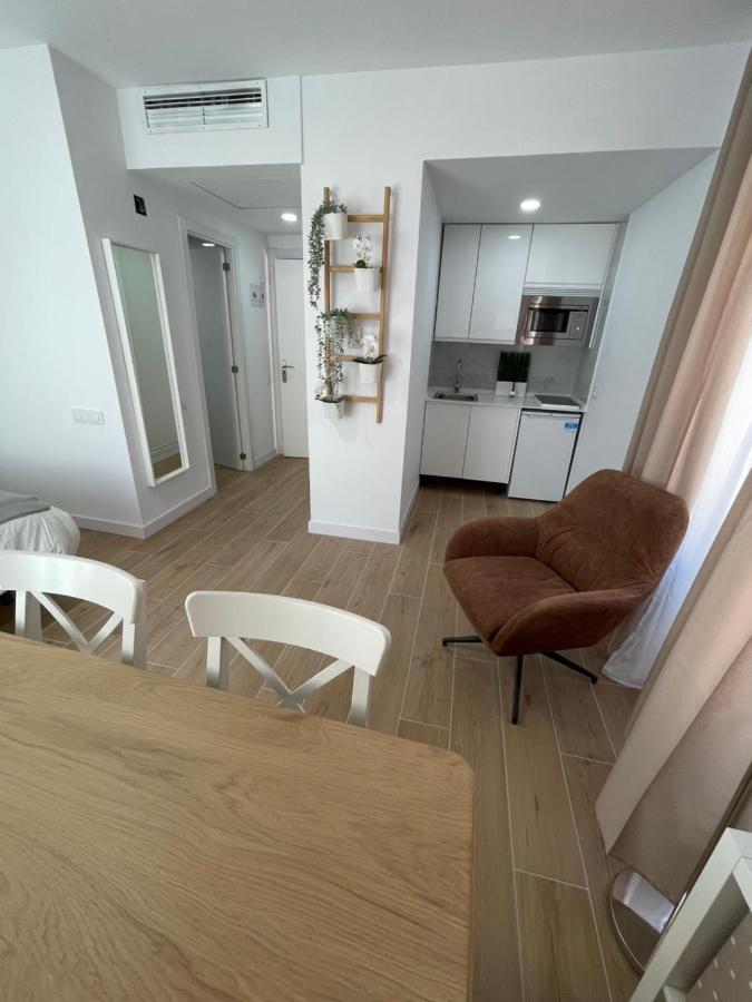 Resitur 414 Apartment Sevilla Bagian luar foto